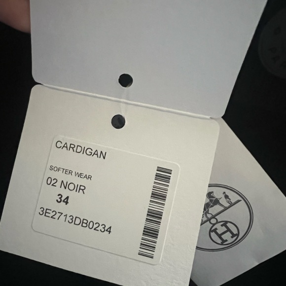 Hermes casual style wool long sleeve cardigan in Noir size 34 ‘23 SS collection - Picture 6 of 6